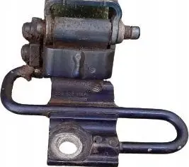 Volkswagen PASSAT B6 Front door lower hinge 3C9833412A