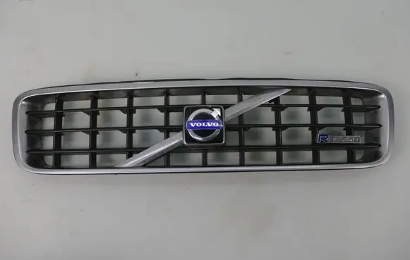Volvo XC90 Front bumper upper radiator grill 30678983