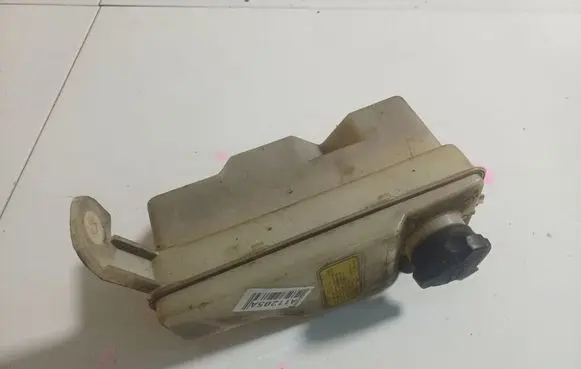 Hyundai Santa Fe Coolant expansion tank/reservoir