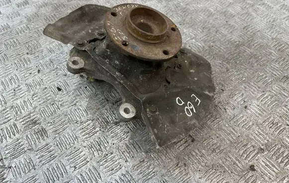 BMW 5 E60 E61 Front wheel hub
