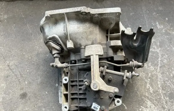 Ford C-MAX I Manual 5 speed gearbox 3M5R 3M5R7201ZB D2M2A