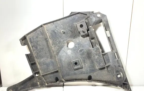 Volvo S60 Front bumper mounting bracket 08693043