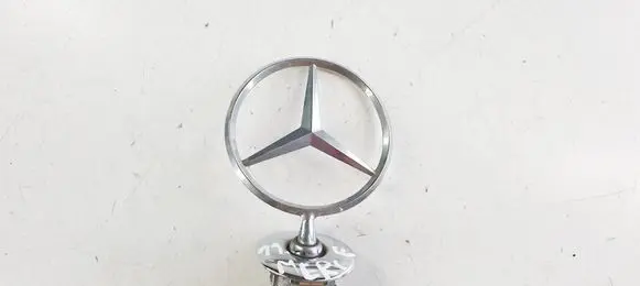 Mercedes-Benz E W212 Manufacturer badge logo/emblem