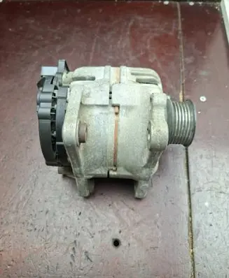 Audi A2 Generator/alternator 037903026C 0124325074
