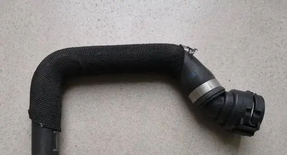 Audi A6 S6 C7 4G Engine coolant pipe/hose 4G0819337 4G0122293E 4G0122293