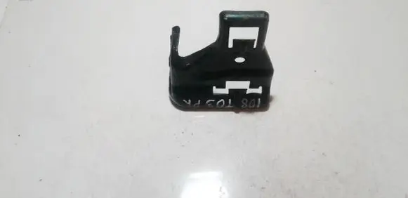 Toyota Corolla Verso E121 Front bumper mounting bracket