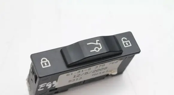 BMW 3 E92 E93 Tailgate/boot open switch button 8379766 5313