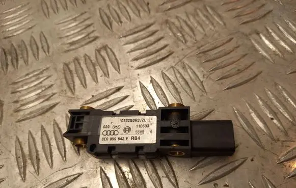 Audi A4 S4 B6 8E 8H Airbag deployment crash/impact sensor 8E0959643E