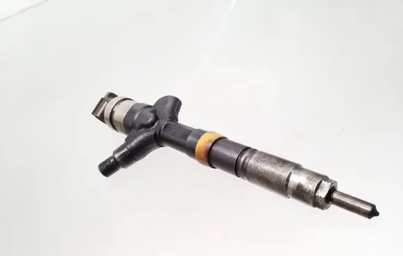Fuel injector