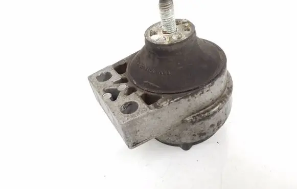 Ford Focus Engine mount bracket 98AB6038DG