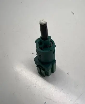 Peugeot 3008 I Brake pedal sensor switch 9804869480
