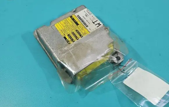 Toyota Yaris Airbag control unit/module 89170-0D440 IMPRK1471165