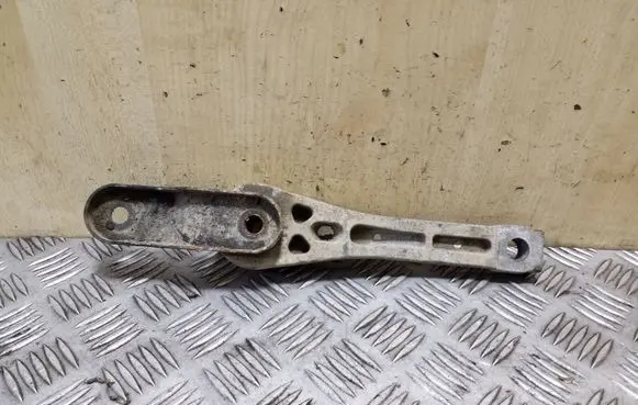 Skoda Octavia Mk2 (1Z) Engine mount bracket 1K0199855L