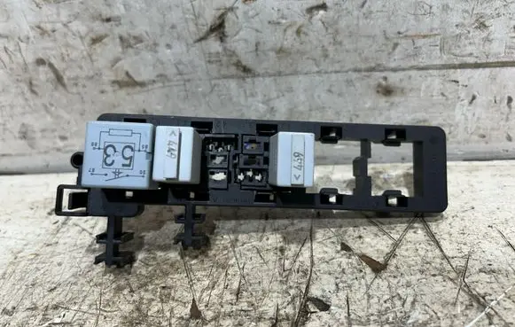 Volkswagen Golf V Fuse box set 1K1937503