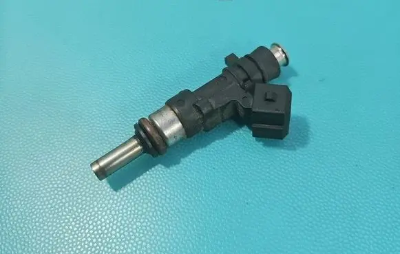 Renault Scenic III - Grand scenic III Fuel injector 0280158216 IMPRK1561683