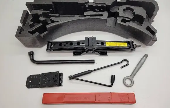 Jaguar F-Pace Tool set 