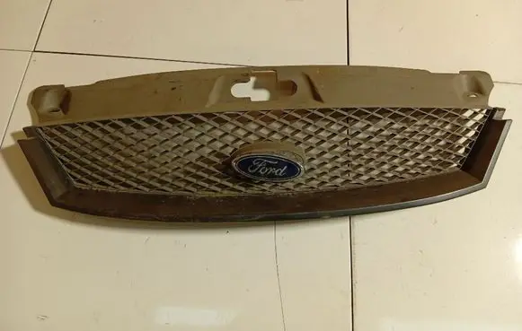 Ford Mondeo Mk III Front grill 1S7X8A100AK