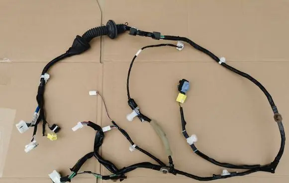 Toyota Yaris XP210 Front door wiring loom/harness boot 82152-K0050-G