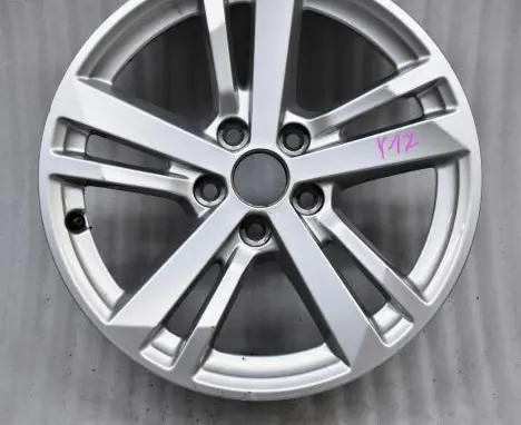 Audi Q3 F3 R17 alloy rim 