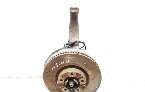 Front wheel hub