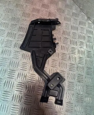 Mercedes-Benz B W247 Front bumper mounting bracket A2478858900