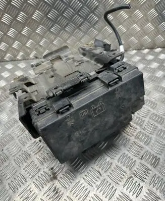 Jeep Grand Cherokee Fuse module 10831J1104 68089320AD W0202A0020