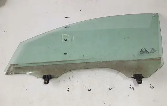 KIA Sportage Sliding door window/glass 