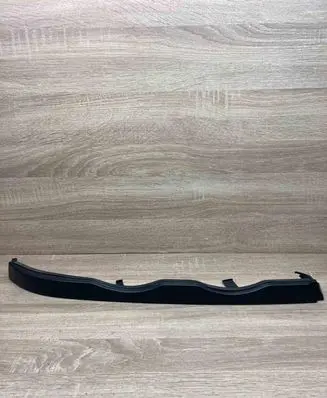 BMW 3 E46 Under headlight/headlamp trim 8208482