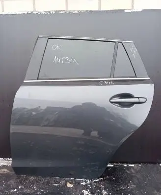Mazda 6 Rear door