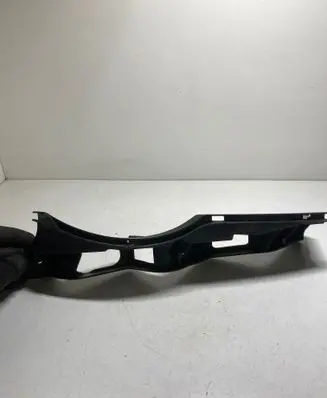 Volkswagen PASSAT B6 Front bumper mounting bracket 3C0807890
