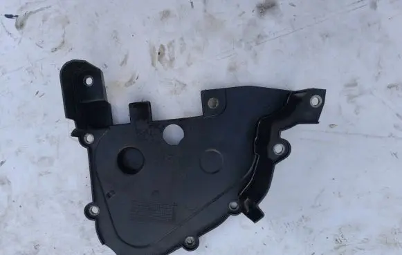 Opel Vivaro Timing belt guard (cover) 8200115178 980841