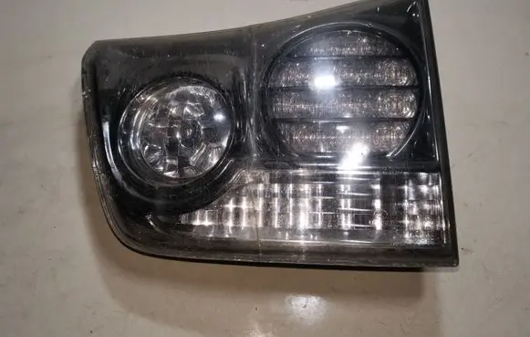 Lexus RX 330 - 350 - 400H Tailgate rear/tail lights