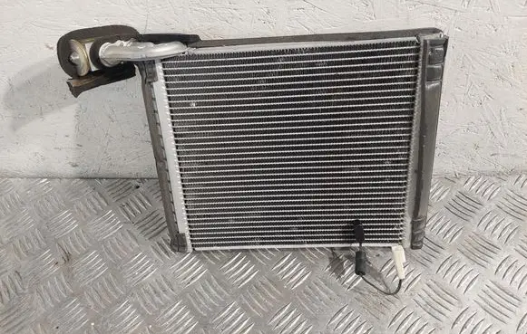 Toyota Verso Air conditioning (A/C) radiator (interior) 8850102201