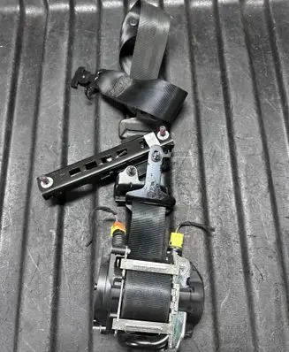 Volvo V60 Front seatbelt 31462742 646002800A 8632605