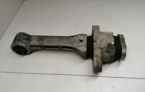 Hyundai ix35 Engine mount bracket 219572S000