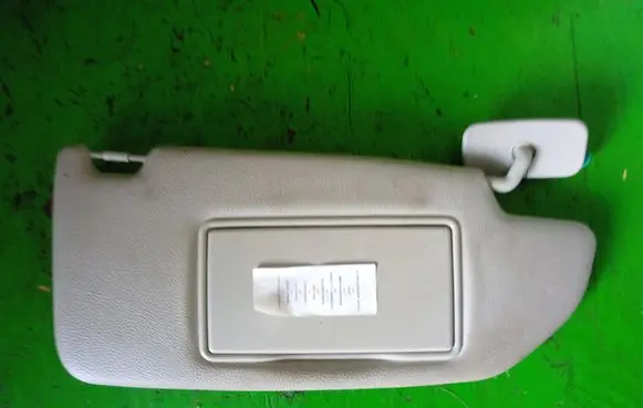 Volvo V70 Sun visor