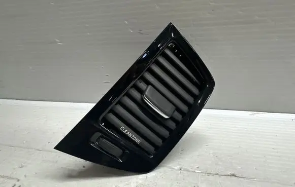 Volvo XC90 Dash center air vent grill 31363715