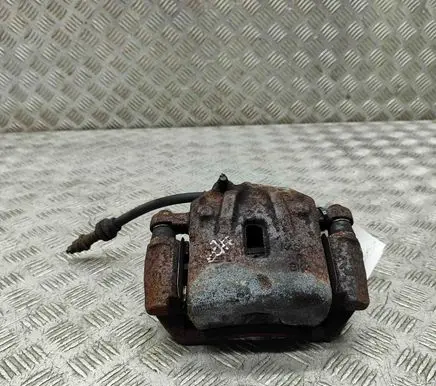 KIA Carens I Front brake caliper 0K2JA33990