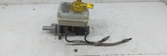 Master brake cylinder