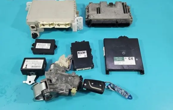 Toyota Yaris Engine control unit/module ECU 0261S09657 IMPRK1424890