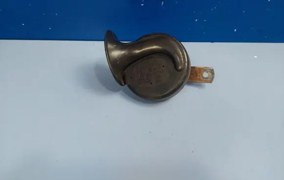 Tesla Model S Horn signal 0020046 E10020046