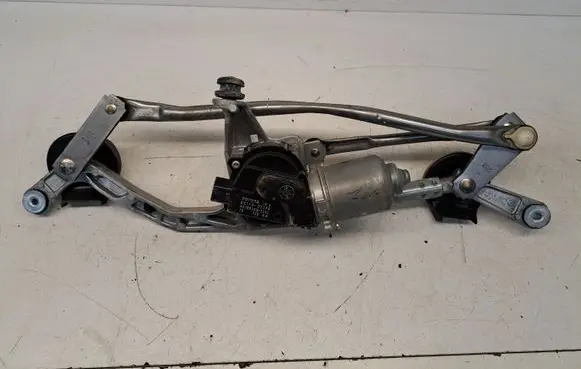 Toyota Auris E180 Front wiper linkage and motor 8511002340 AE1593003562
