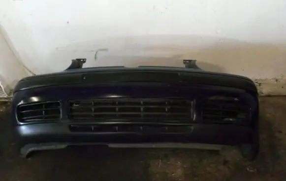 Volkswagen Golf IV Front bumper
