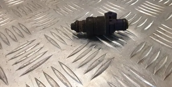 Audi A6 S6 C5 4B Fuel injector 078133551L