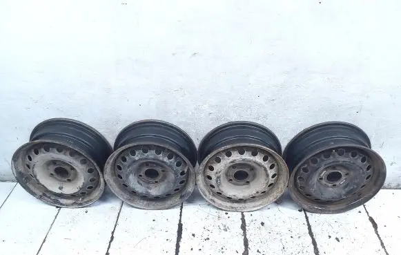 Nissan Almera N16 R15 steel rim 403002F815