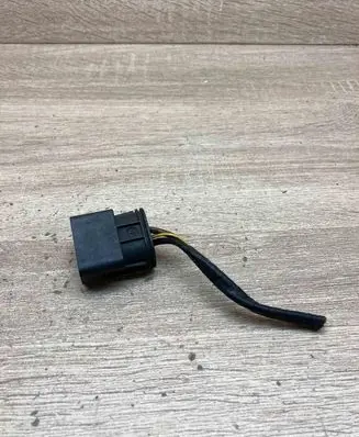 BMW 3 E90 E91 Plug wire 8367074 29670891