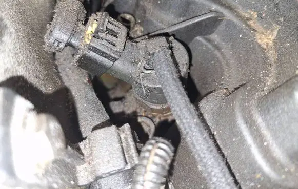 Opel Zafira B Fuel injector 0445110276