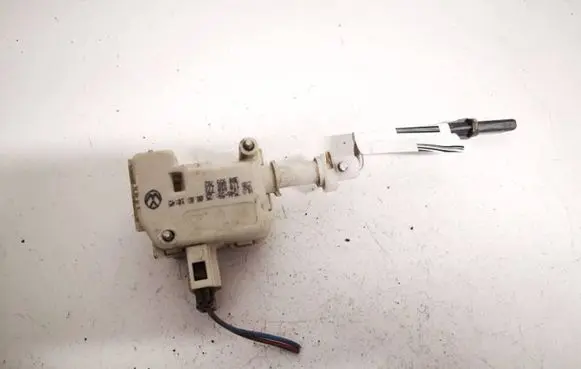 Volkswagen Touran I Central locking motor 3b0959782 1t0810773