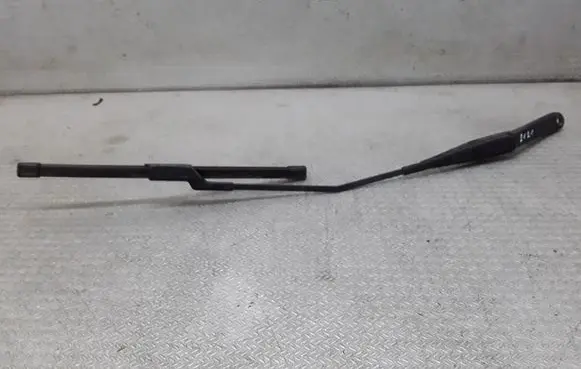Ford Fiesta Windshield/front glass wiper blade 8A6117526BB