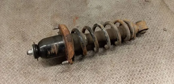 Toyota Avensis T250 Rear shock absorber with coil spring 
